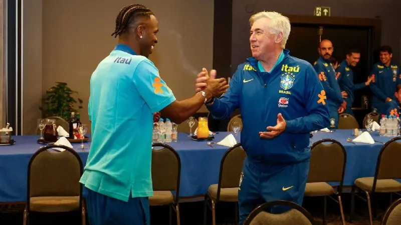 Vini con la Selección de brasil | @vinijr