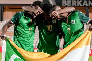 Comoras da campanada en Meknès: gana 2-0 a Centroáfrica y acecha a Ghana por la clasificación