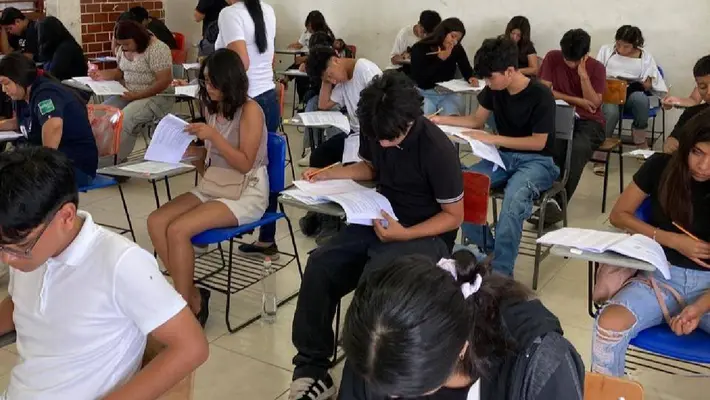 ¿Quieres terminar tu bachillerato o licenciatura? CENEVAL abre registro para exámenes