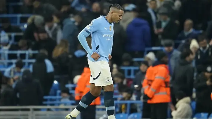 Manuel Akanji despierta interés en Milan de Santiago Giménez