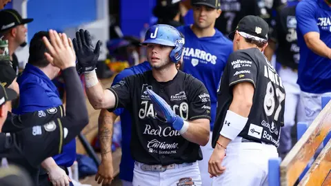Charros derrotan a Sultanes y toman ventaja en la Serie de Campeonato de la Zona Norte