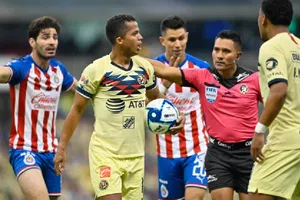 "Soñaba con esa imagen": Fernando Guerrero confesó sufrir pesadillas por herida de Giovani Dos Santos en el Clásico