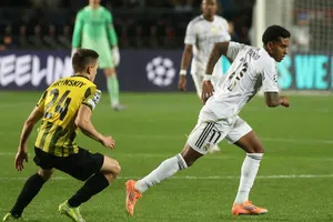 ¡Enloquecen! Madre de jugador se convierte en influencer tras partido ante Real Madrid