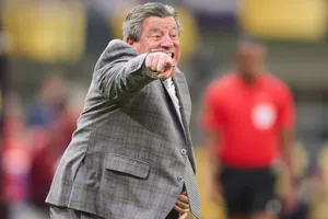 Entrenador de Nicaragua explota contra Piojo Herrera por quejarse del estadio