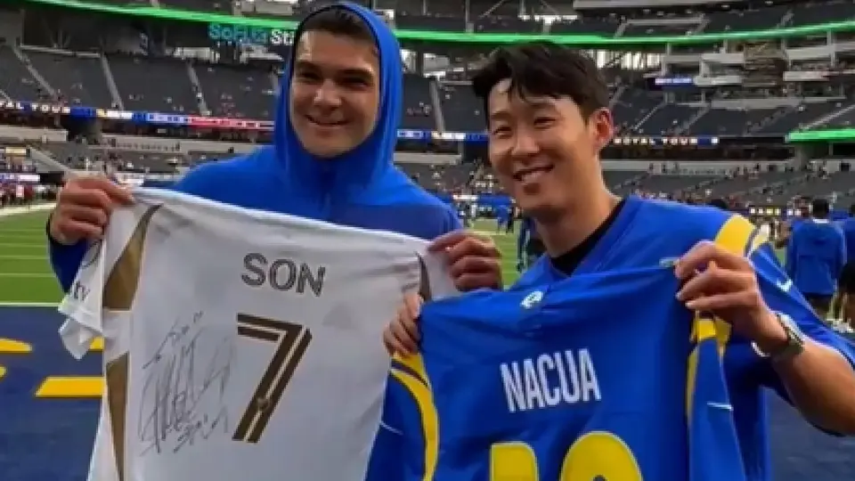 Heung Min Son y Puka Nacua conviviendo previo a un partido de los Rams | CAPTURA