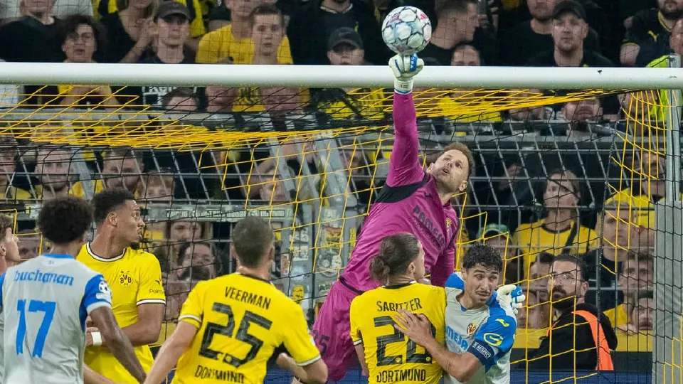 Portero del Villarreal se pierde partido de Champions League tras sufrir robo a mano armada: Esto vivió Peter Gulasci
