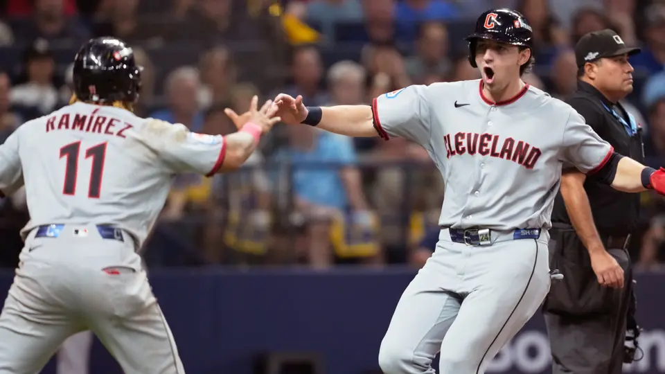 Guardians vencen 7-3 a Tampa Bay y pegan primero en la Serie de Campeonato de la Liga Americana