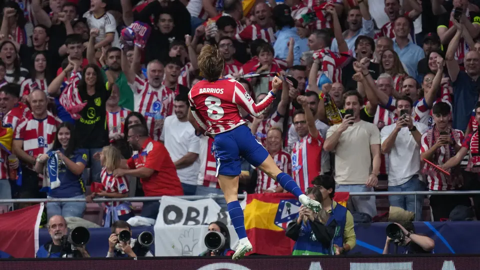 Pablo Barrios anotó el primer gol del Atleti ante Manchester United | AP