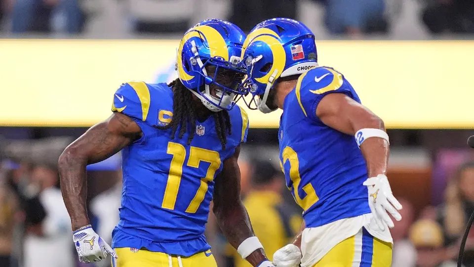 Devante Adams y Puka Nacua celebrando anotación ante los Buffalo Bills | AP
