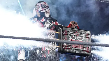 "Te lo mereces": Penta es vitoreado en Raw tras convertirse en Mr. Money in the Bank