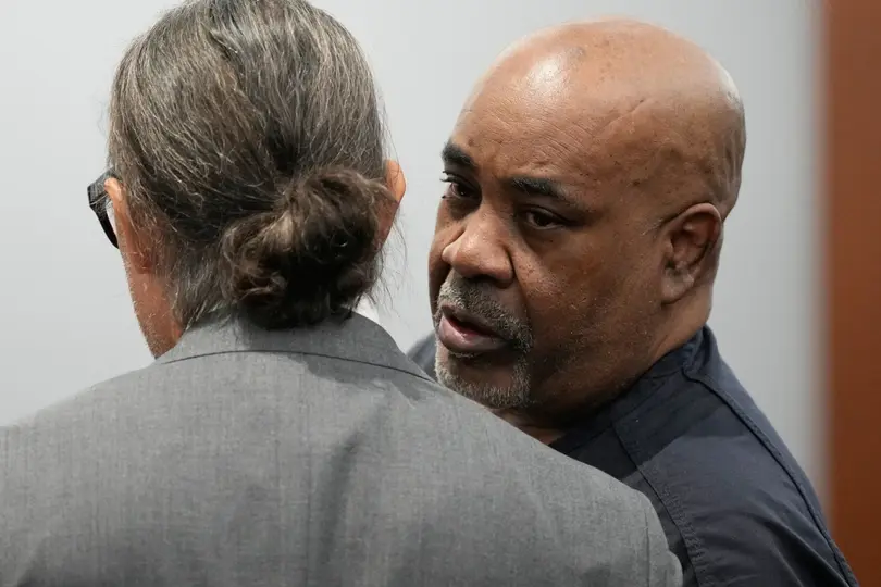 Duane Davis, de 63 años, fue declarado culpable de organizar el ataque que terminó con la vida del famoso rapero en 1996./ AP