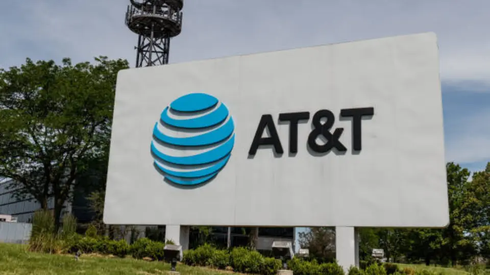 AT&T prevé concretar la venta de su negocio en México durante el primer trimestre de 2027. / iStock