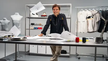 Checo Pérez presenta su segunda colección con MAJA Sportswear antes del Gran Premio de México