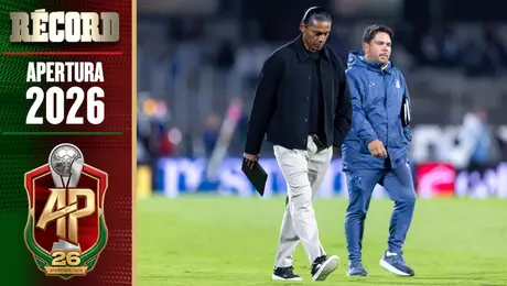 ¿Habrá despido? Joel Huiqui se acerca a la racha que provocó salida de Larcamón de Cruz Azul