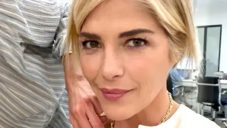 Selma Blair, actriz de Legalmente rubia, es detenida en Nueva York: ¿Qué hizo durante el vuelo?