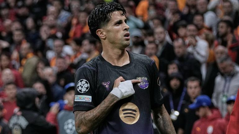 Joao Cancelo celebra su gol con Barcelona | AP