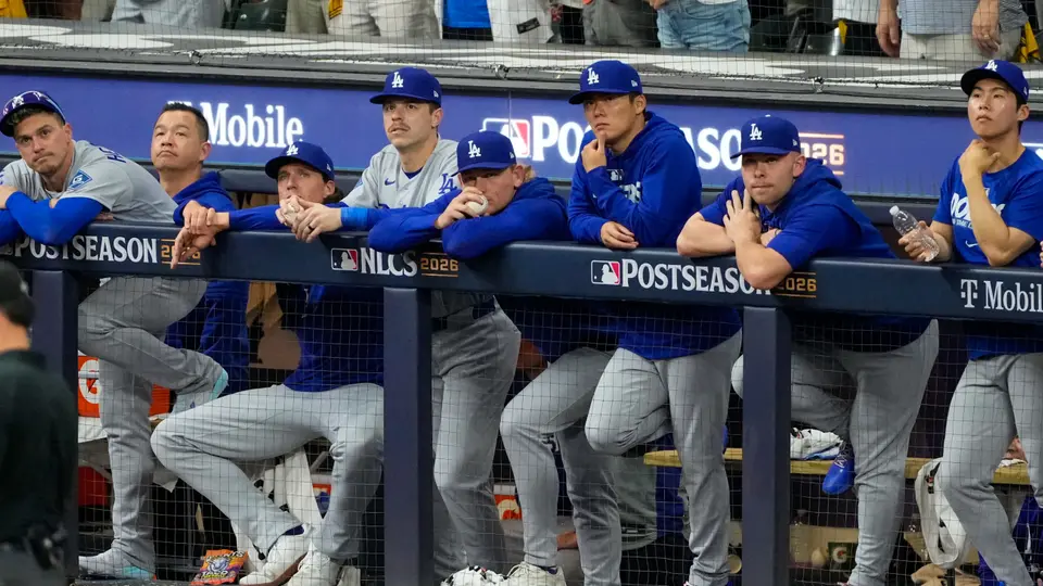 Brewers castigan a los Dodgers y toman ventaja de 2-0 en la Serie de Campeonato de la Liga Nacional