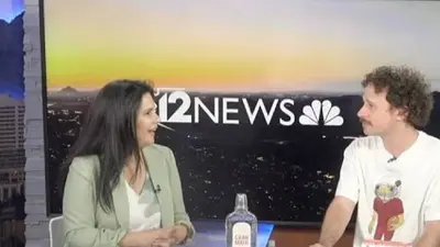 Luisito Comunica dice que “nació mujer” y provoca incómodo momento en entrevista