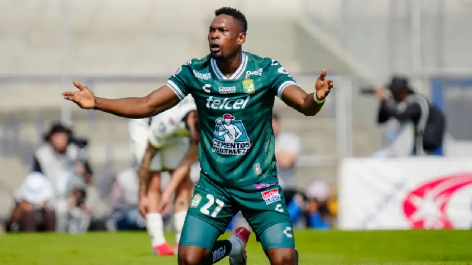 Diber Cambindo con León | IMAGO7