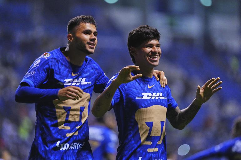 Morales festeja anotación ante Puebla | IMAGO7