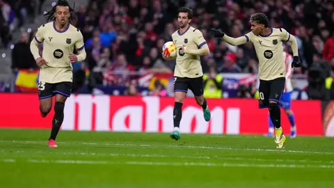 Pau Cubarsí festejando el gol que a la postre fue anulado | AP