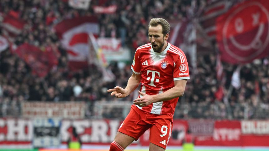 Karry Kane celebra uno de sus goles frente al Werder Bremen | AP