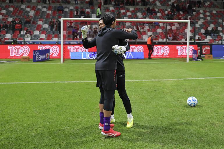 Toño Rodríguez y Hugo González, arqueros de Toluca y Tijuana respectivamente | IMAGO7