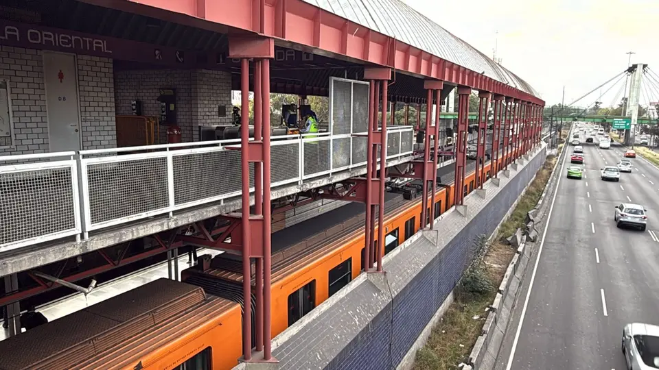 La Línea A del Metro presenta marcha lenta en sus trenes / Especial