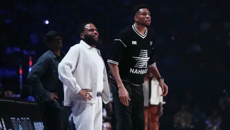 Team Giannis vence en el juego de las celebridades antes del NBA All Star Game