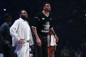 Team Giannis vence en el juego de las celebridades antes del NBA All Star Game