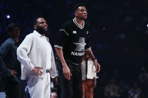 Team Giannis vence en el juego de las celebridades antes del NBA All Star Game