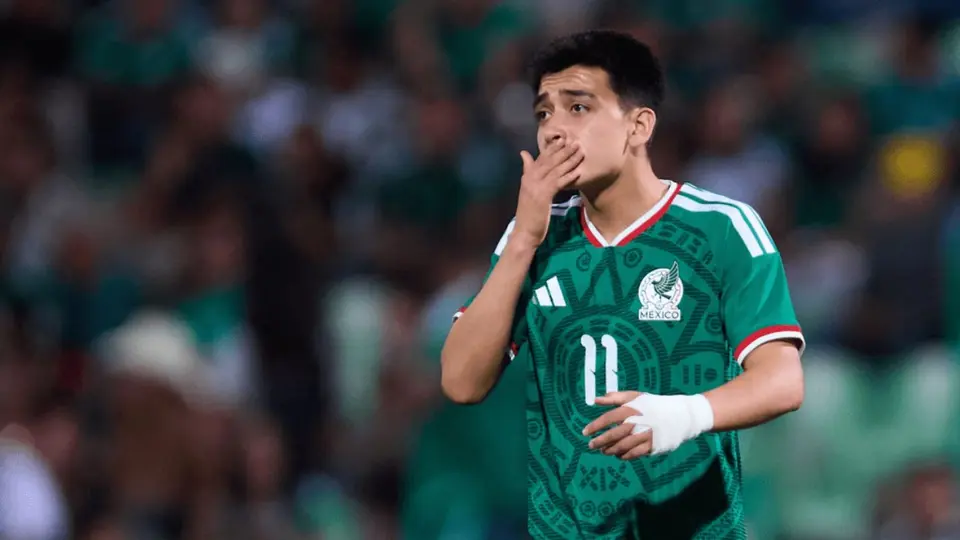 Sebastián Abreu prioriza el Mundial: "Lo importante es que Gilberto Mora llegue a la Copa del Mundo"