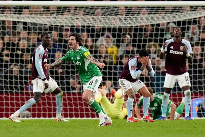 Sandro Tonali festeja anotación en FA Cup durante el Aston Villa vs Newcastle | AP