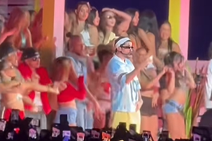 Bad Bunny reaparece en concierto desde Argentina con playera mítica de Messi