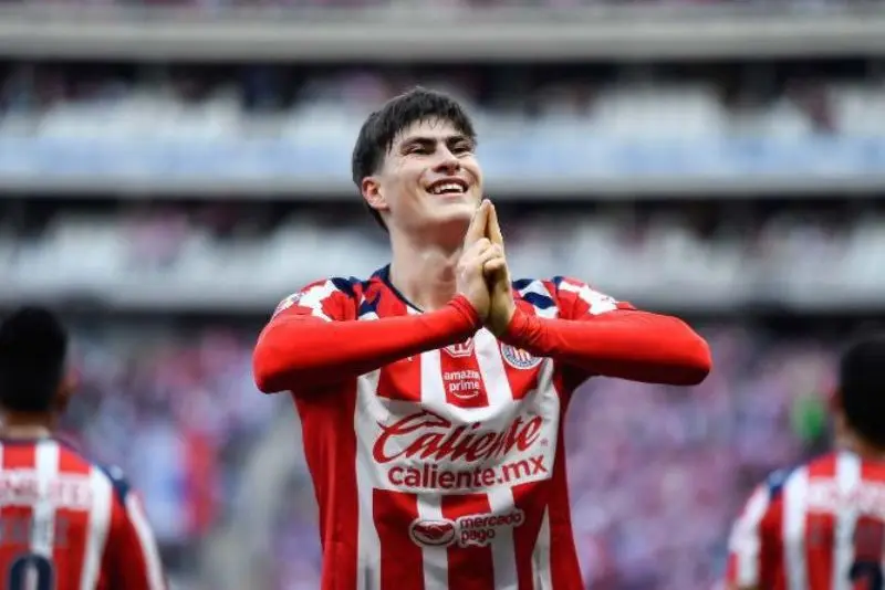 El papá de la Hormiga lo ve para Selección | MEXSPORT