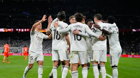Real Madrid en el Santiago Bernabéu tras partido de LaLiga vs Real Sociedad | AP