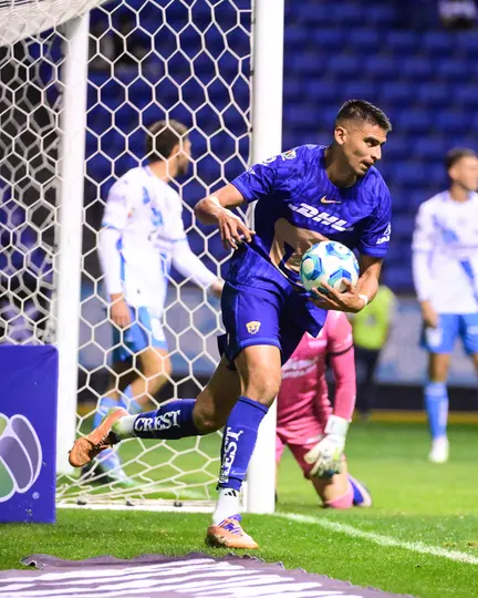 Memo Martínez anotando ante Puebla en la J6 del Clausura 2026 l IMAGO7