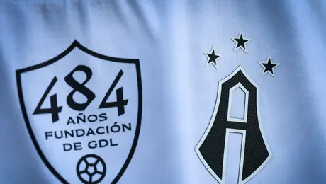 Atlas lanza jersey conmemorativo previo a duelo ante Pachuca