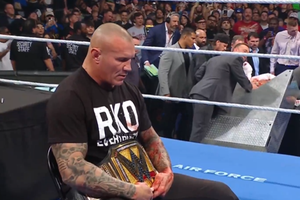 ¡Como en los viejos tiempos! Randy Orton vuelve a ser rudo y destroza a Cody Rhodes rumbo a WrestleMania 42