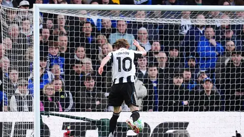 Gol de Anthony Gordon ante el Chelsea | AP