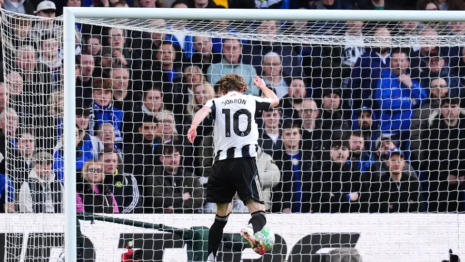 Gol de Anthony Gordon ante el Chelsea | AP