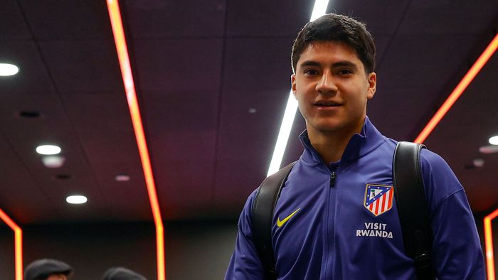 Obed Vargas llegando al Civitas Metropolitano | X: @Atleti