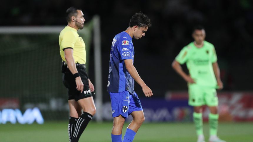 Fimbres abandona el partido contra Bravos | MEXSPORT