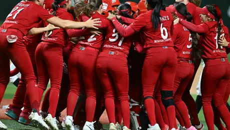 Diablos Rojos Femenil remonta ante Olmecas y regresa a la Serie de la Reina