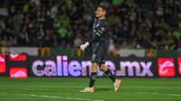 ¡Con el rosario en la mano! Monterrey rescata el empate ante FC Juárez con Mochis Cárdenas como figura