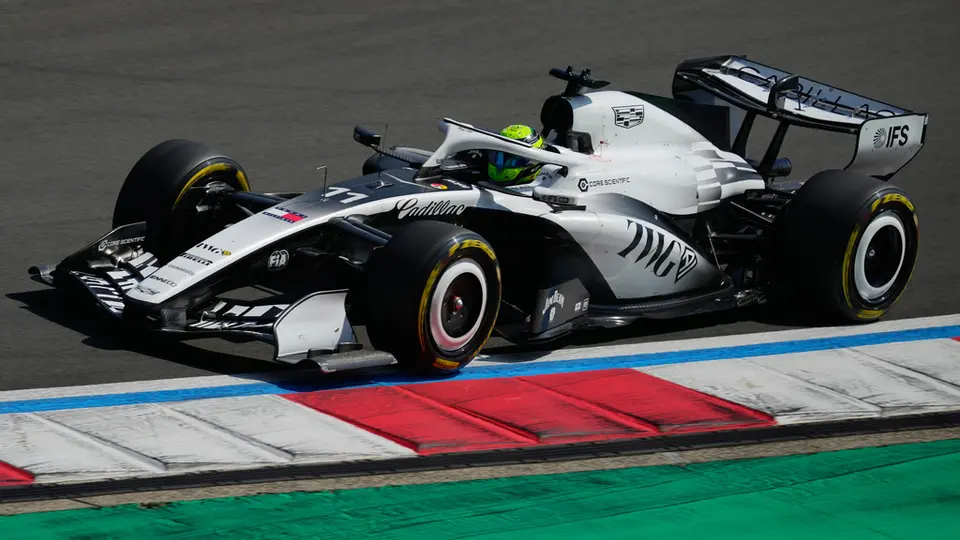 Sergio 'Checo' Pérez en el MAC-26 de Cadillac, en el Gran Premio de China | AP