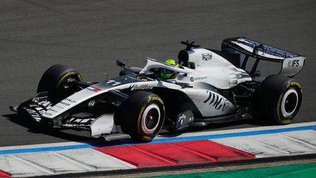 Checo Pérez largará último en el GP de China; Antonelli consigue pole position y rompe récord