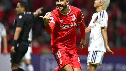 Paulinho en celebración con Toluca en el partido de ida contra LA Galaxy en la Copa de Campeones Concacaf | MEXSPORT