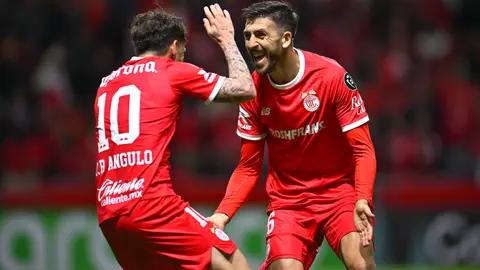 Paulinho en celebración con Toluca en el partido de ida contra LA Galaxy en la Copa de Campeones Concacaf | MEXSPORT