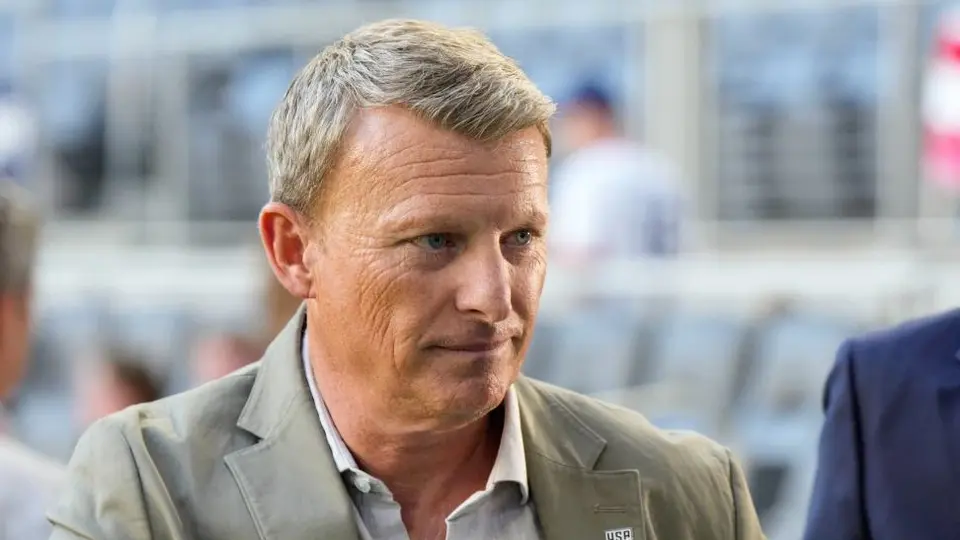 Director de futbol de Estados Unidos renuncia a solo dos meses de la Copa del Mundo